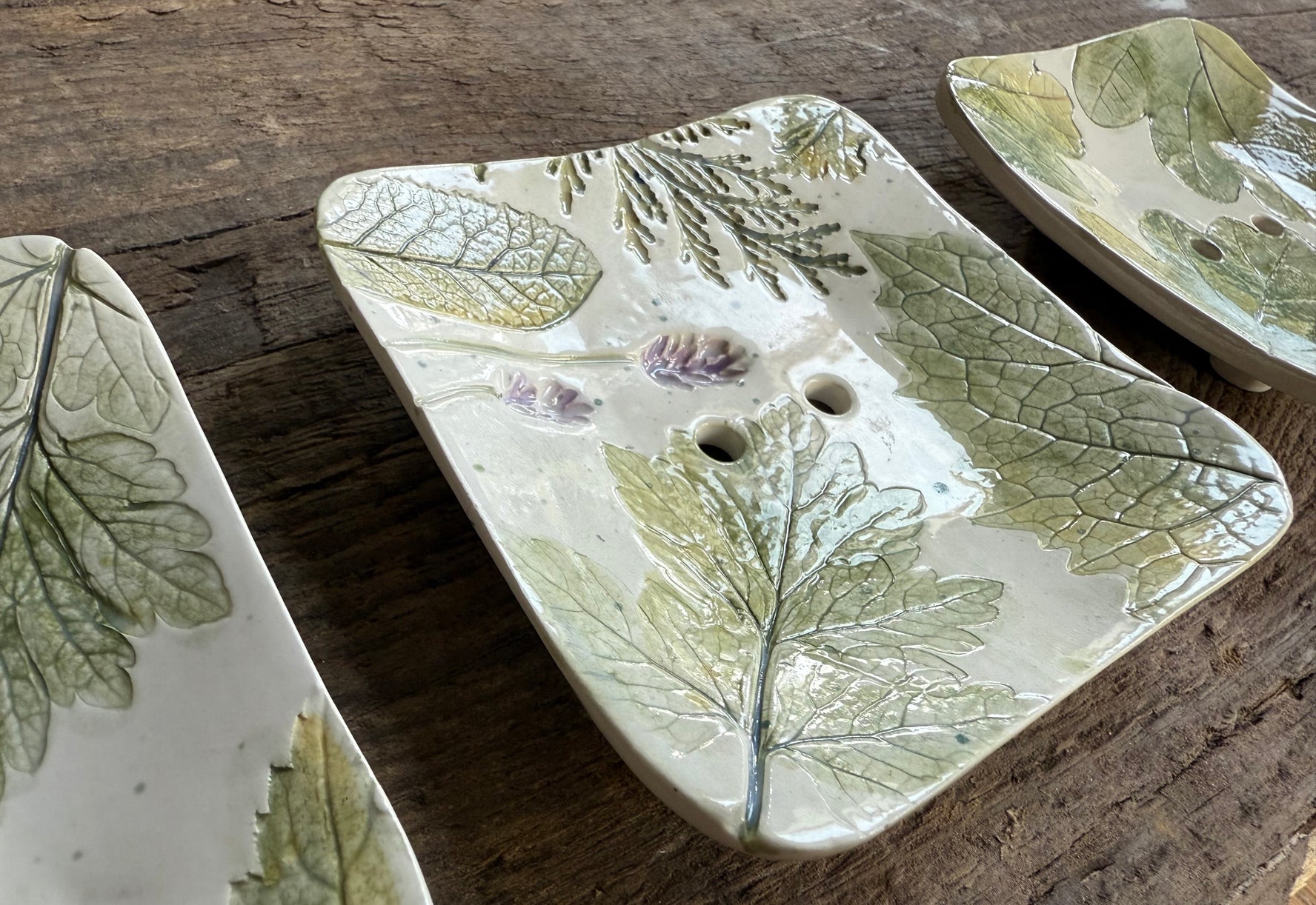 White Willow Art Ceramic Soap Dish & Facial Bar Gift Set